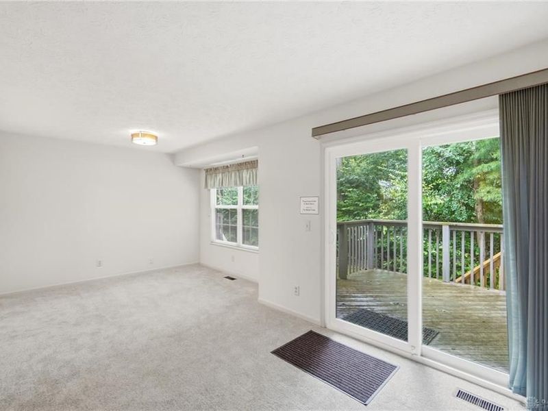 790 Lakeshore Drive, Hamilton Township, OH 45039 Photo 12