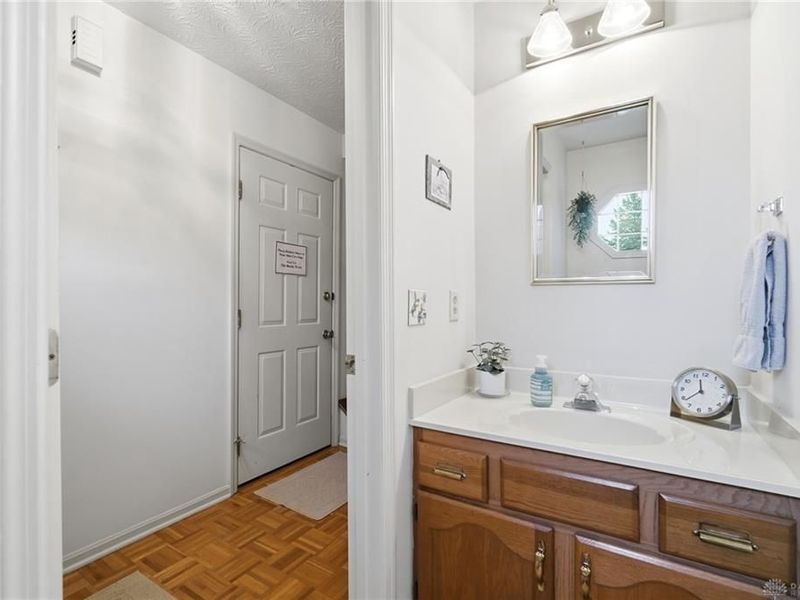 790 Lakeshore Drive, Hamilton Township, OH 45039 Photo 7