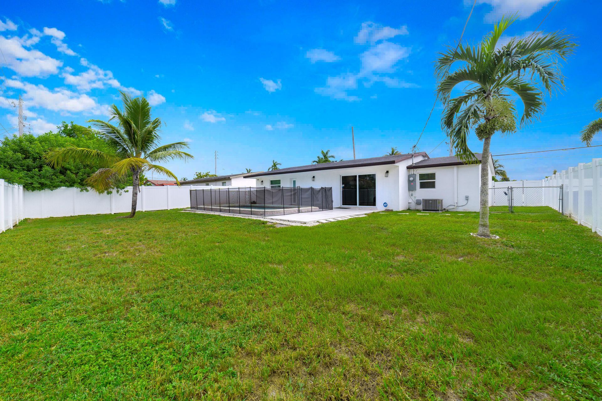 6335 Southgate Boulevard, Margate, FL 33068 Photo
