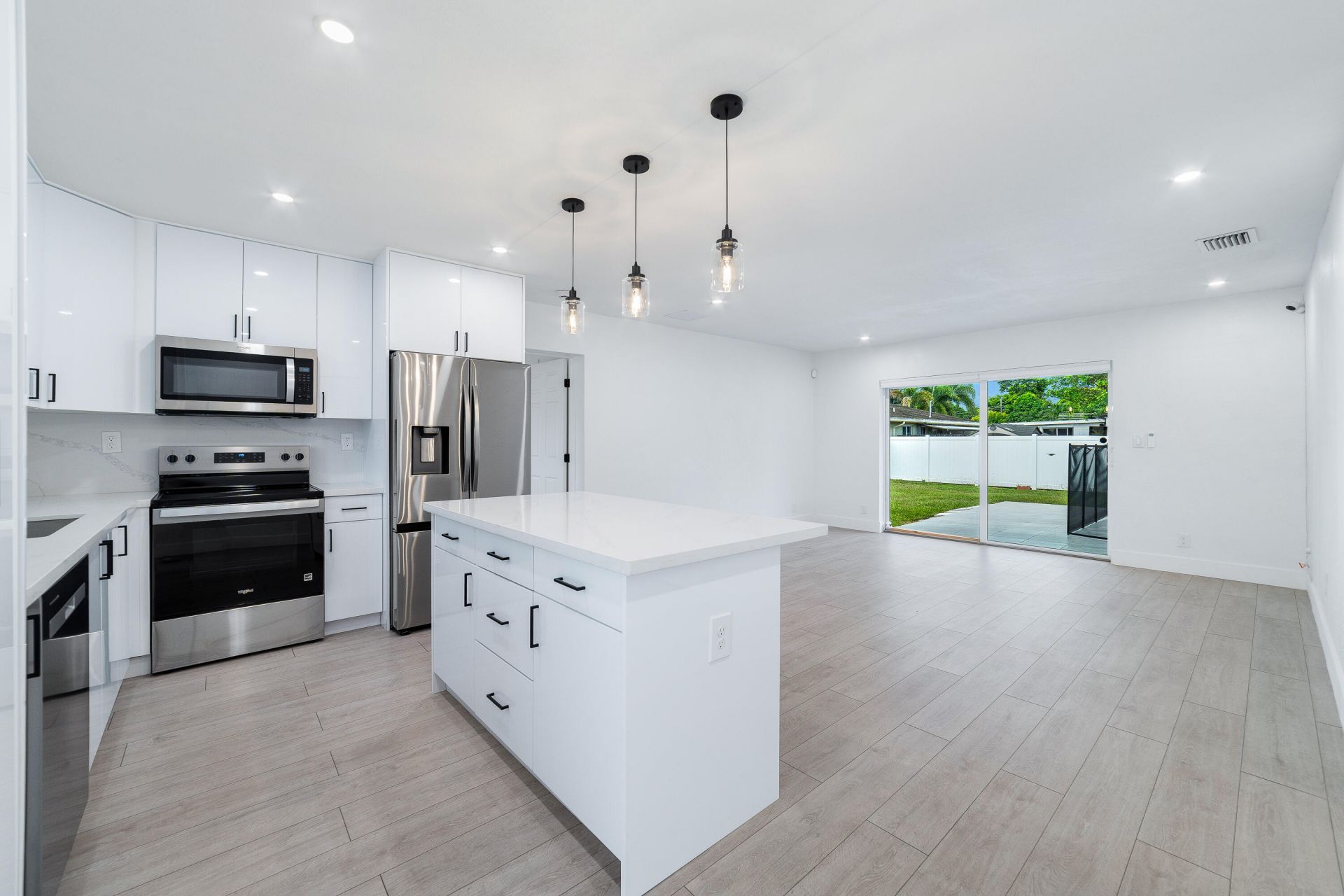 6335 Southgate Boulevard, Margate, FL 33068 Photo
