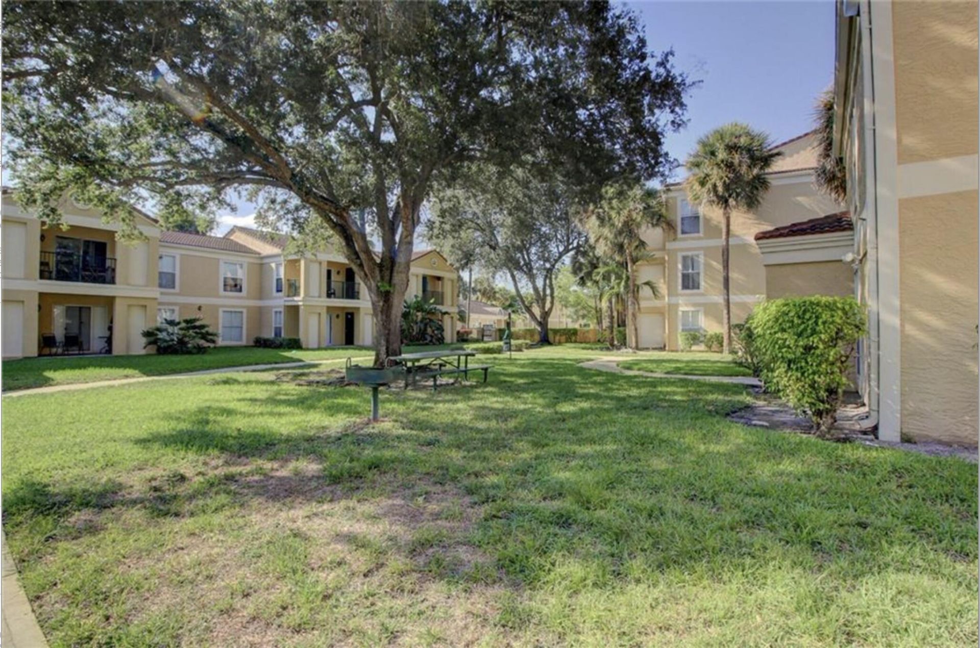833 Riverside Drive, Unit 824, Coral Springs, FL 33071 Photo