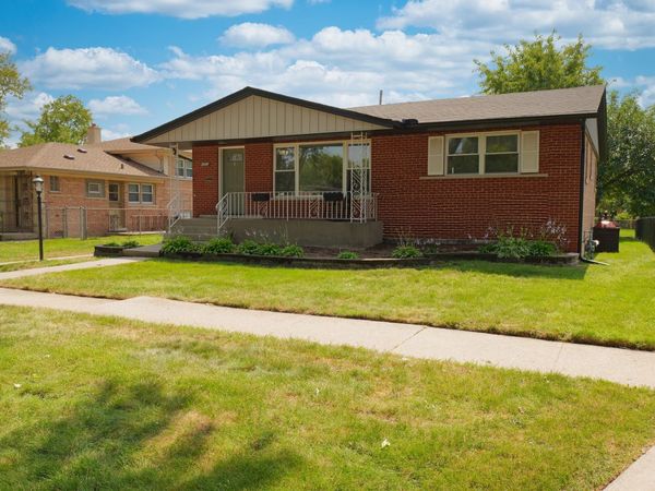 9944 Cook Avenue , Oak Lawn, IL 60453