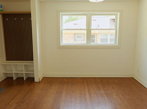 Main Photo