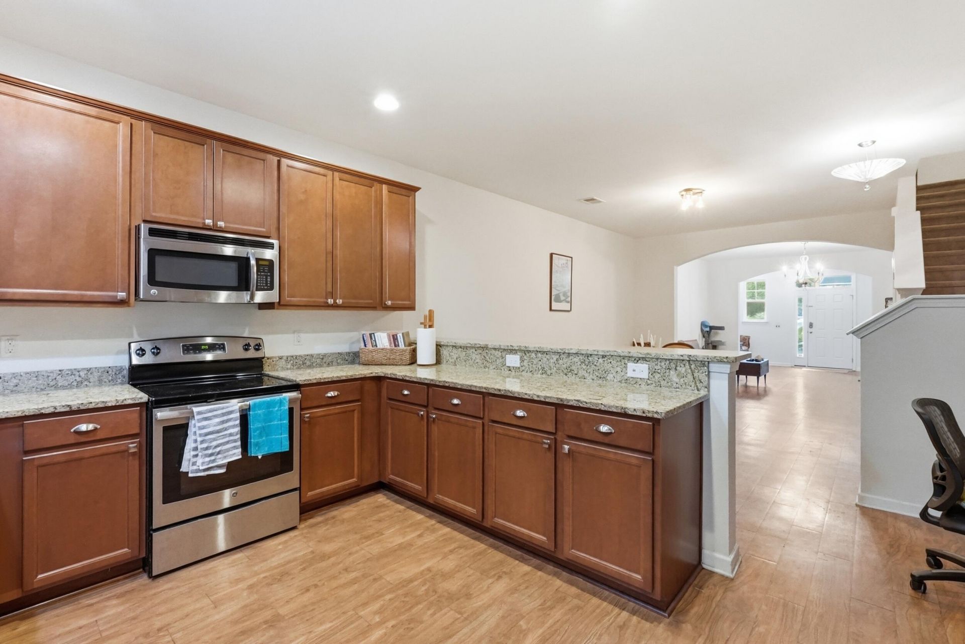 7891 Champion Way Photo 11