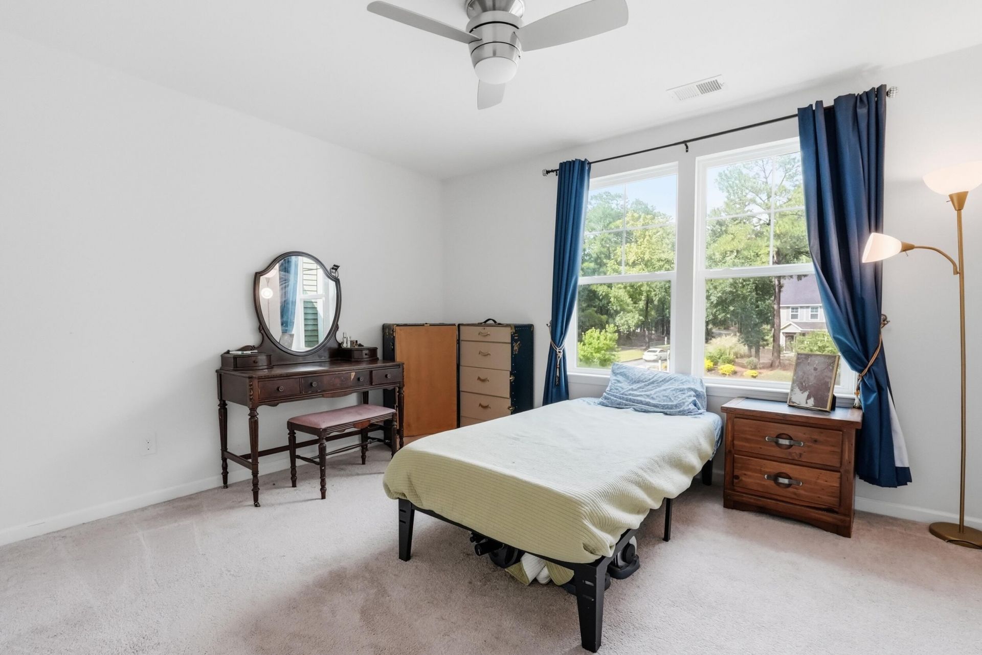 7891 Champion Way Photo 19
