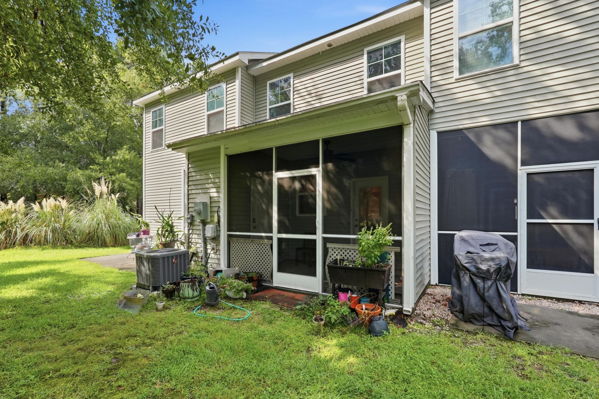 7891 Champion Way Photo 27