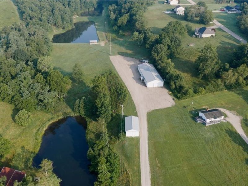 5255 Heckel Drive, Roseville, OH 43777 Photo 3