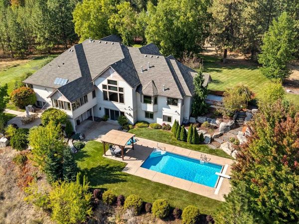 13615 N Riverbluff Ln, Spokane, WA 99208