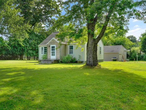 52395 Leland Avenue, South Bend, IN 46637