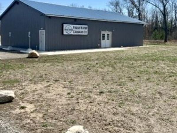 8330 S M-37, Baldwin, MI 49304