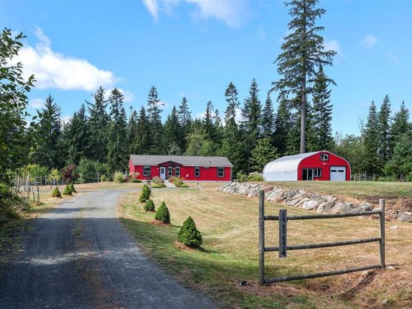 4114 Island Hwy S, Campbell River, BC V9H 1B5