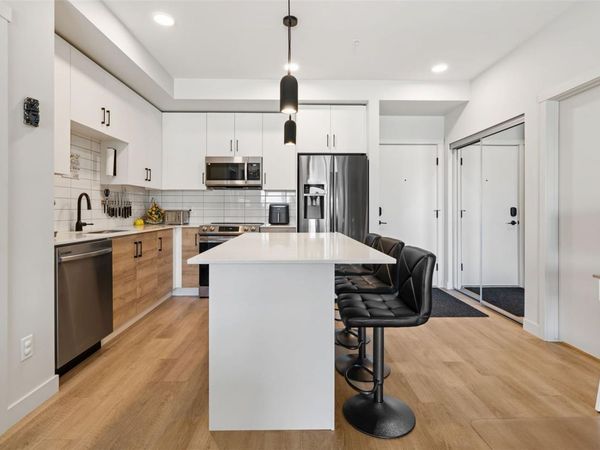 2469 Gateway Rd , Unit #302, Langford, BC V9B 6R7