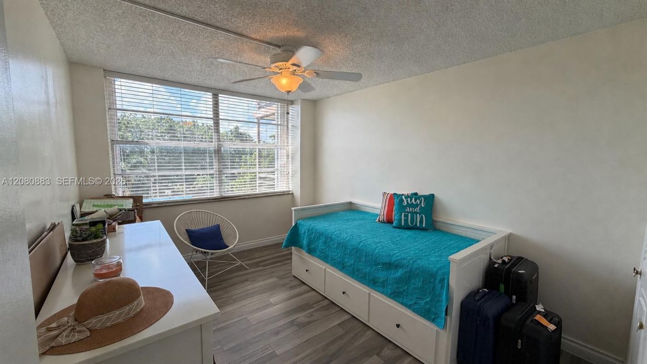 1200 Saint Charles Pl , Unit 411, Pembroke Pines, FL 33026 Photo
