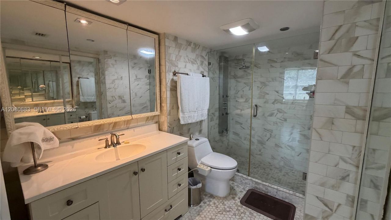 1200 Saint Charles Pl , Unit 411, Pembroke Pines, FL 33026 Photo