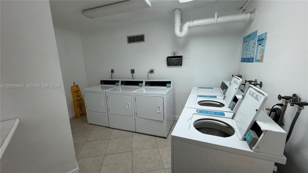 1200 Saint Charles Pl , Unit 411, Pembroke Pines, FL 33026 Photo