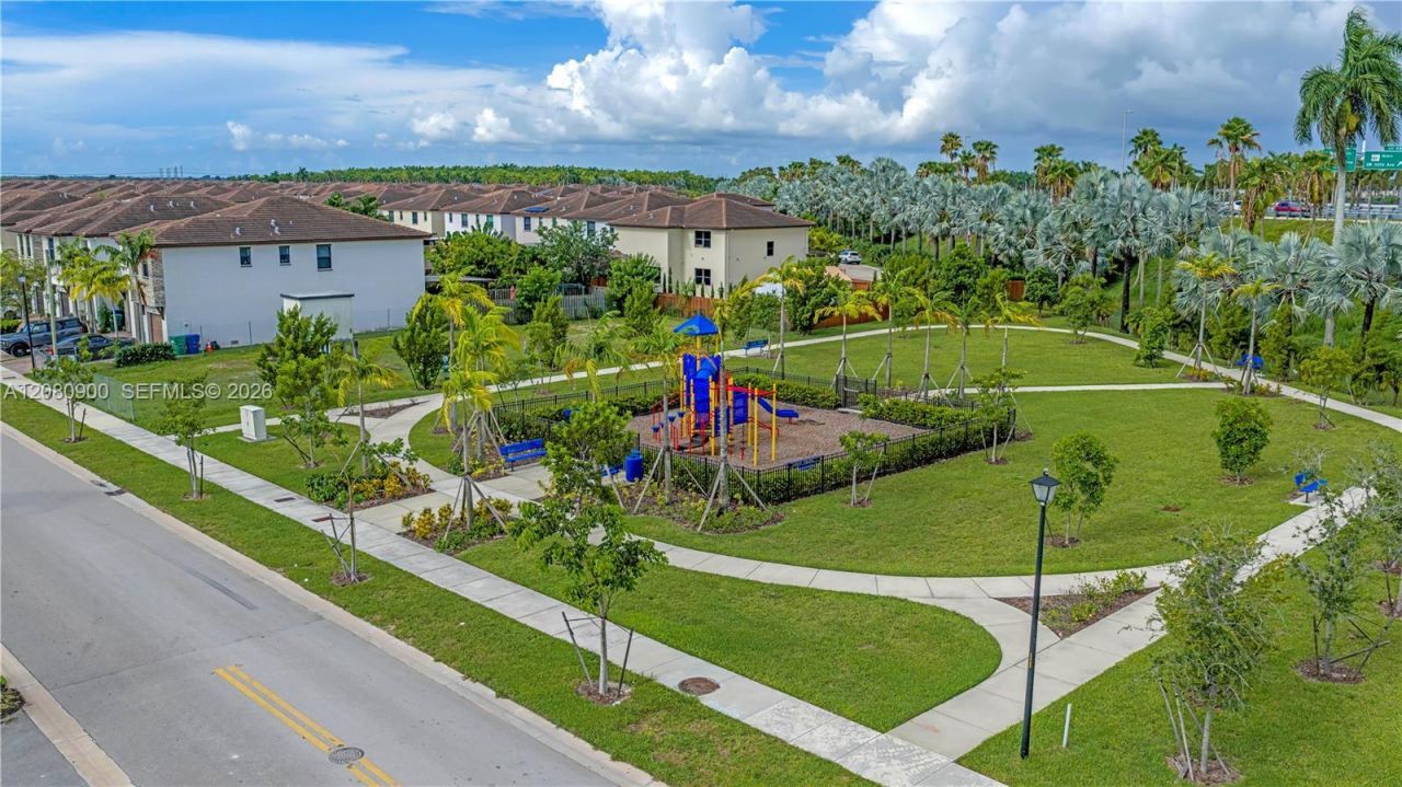 24960 SW 108th Ave, Homestead, FL 33032 Photo