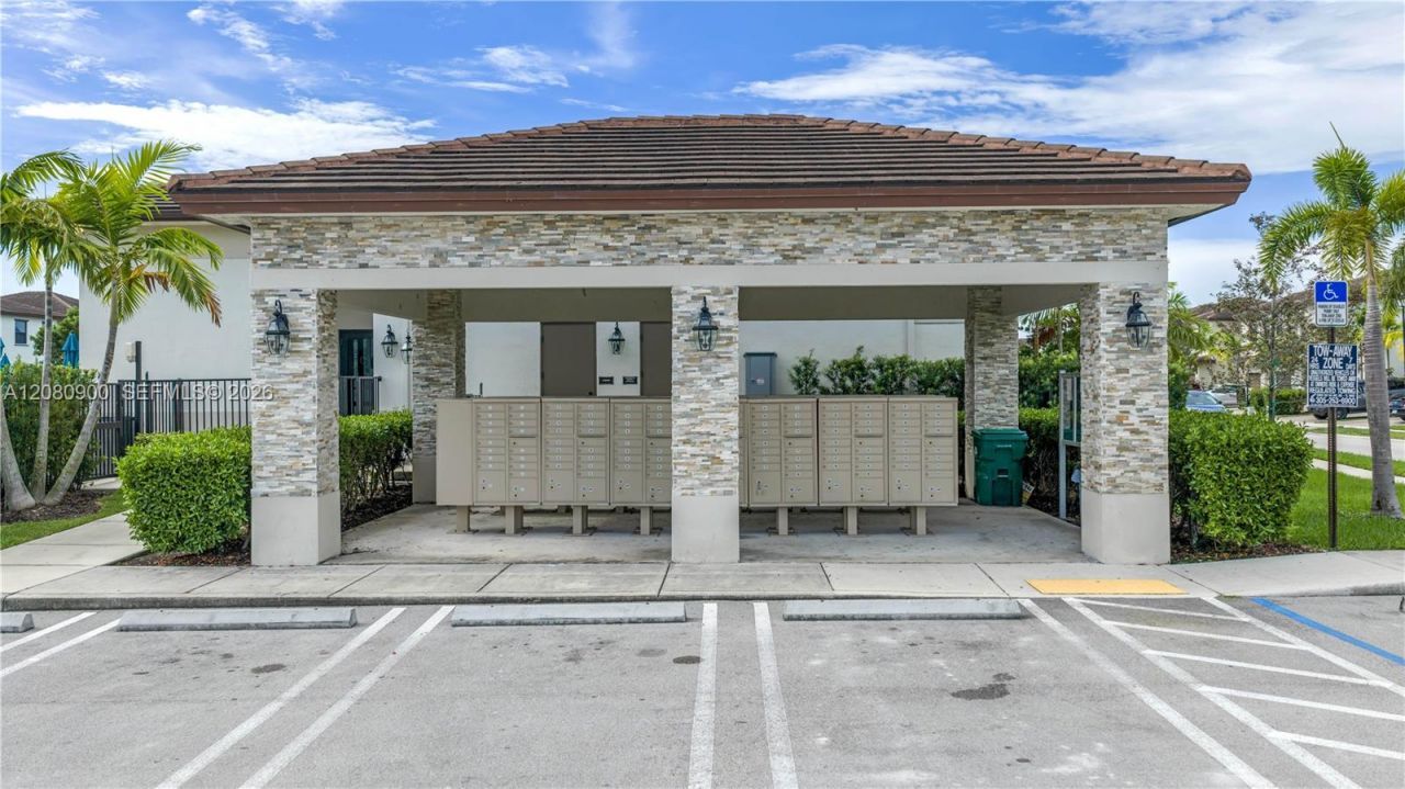 24960 SW 108th Ave, Homestead, FL 33032 Photo
