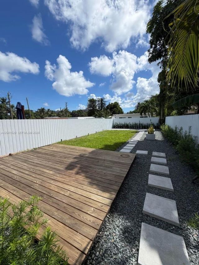 1286 NE 111th St, Miami, FL 33161 Photo