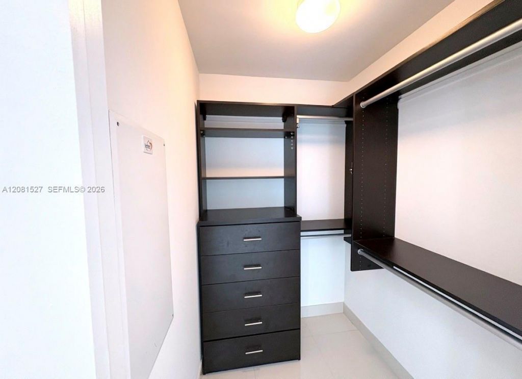 90 SW 3rd St, Unit PH08, Miami, FL 33130 Photo