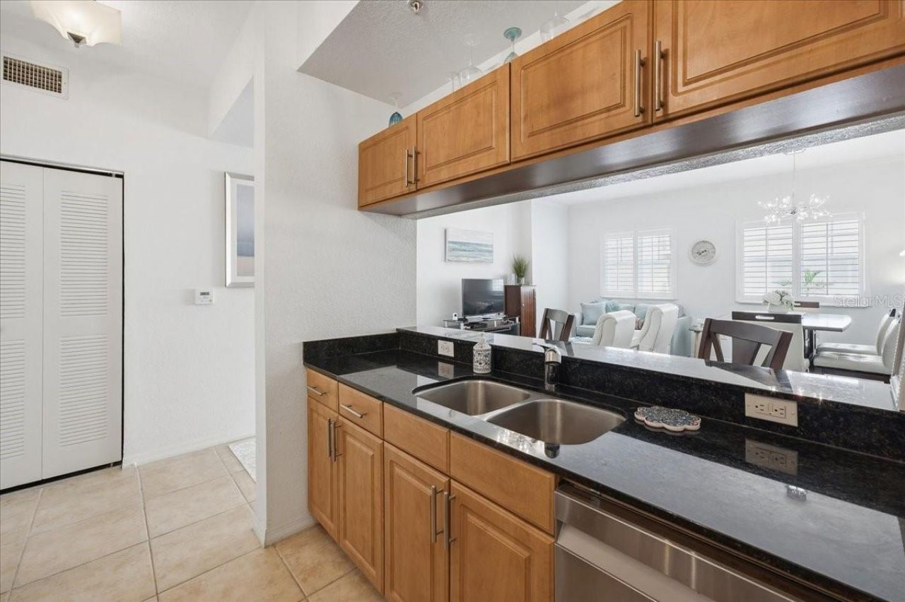 1064 N Tamiami Trail, Unit 1206, Sarasota, FL 34236 Photo