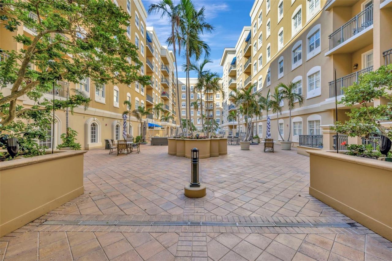 1064 N Tamiami Trail, Unit 1206, Sarasota, FL 34236 Photo