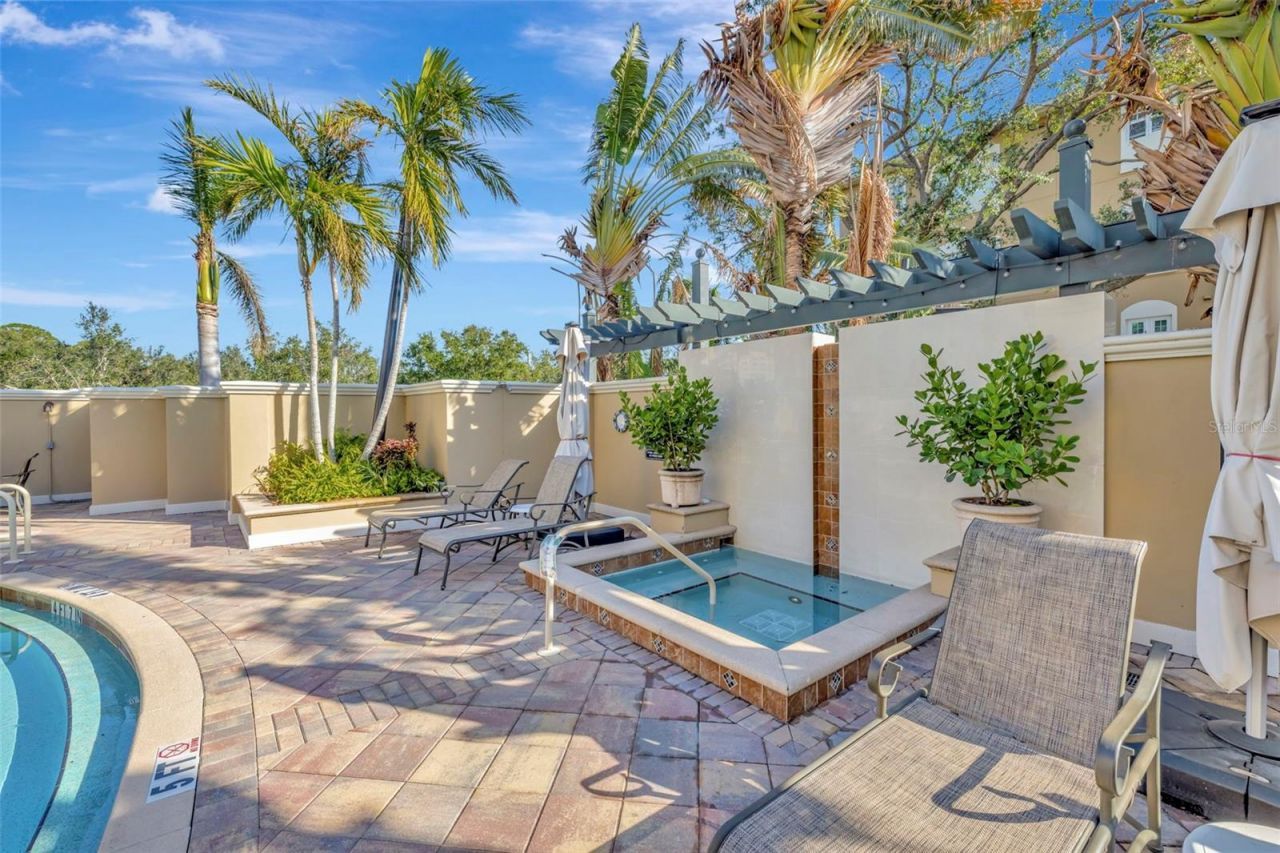 1064 N Tamiami Trail, Unit 1206, Sarasota, FL 34236 Photo