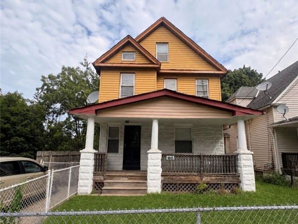 9915 Raymond Avenue , Cleveland, OH 44104