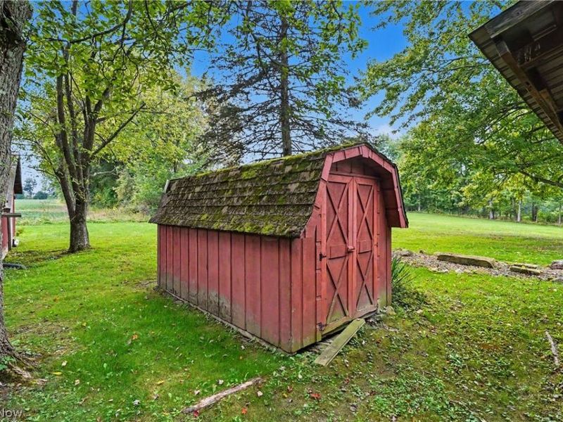 51117 Hadley Road, East Palestine, OH 44413 Photo 37