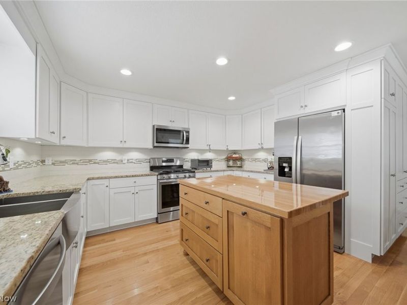 254 Thomas Avenue, Munroe Falls, OH 44262 Photo 12
