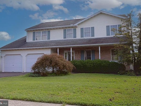 304 CAMERON DRIVE, DOUGLASSVILLE, PA 19518