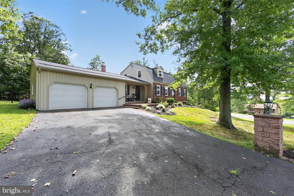 809 GABRIEL COURT, POTTSTOWN, PA 19464