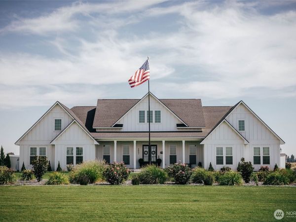 6857 Road D NE, Moses Lake, WA 98837