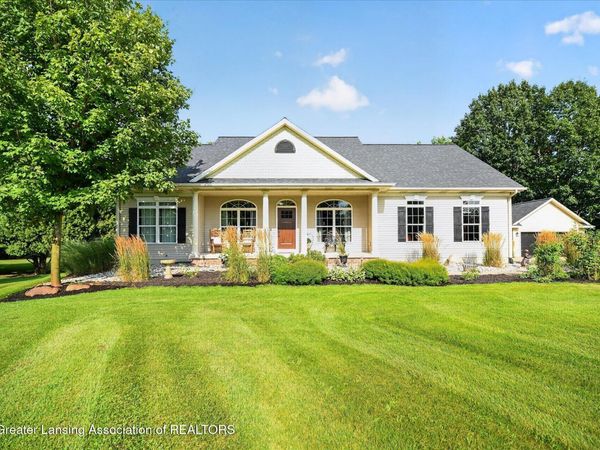 8536 Carriage Lane, Portland, MI 48875