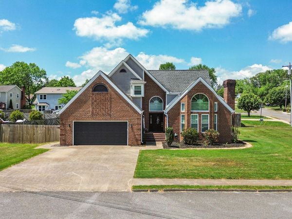 215 Hunters Run Circle, Cleveland, TN 37312