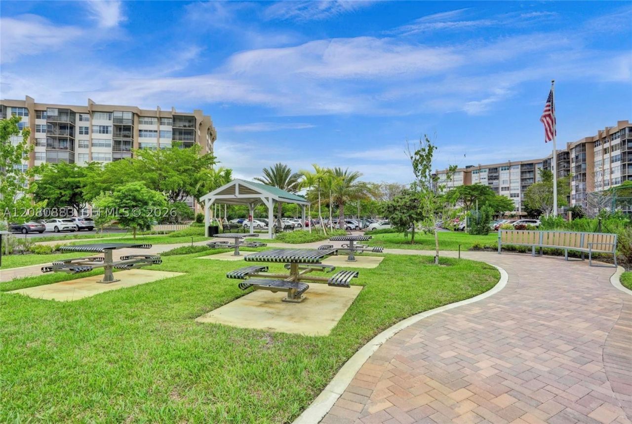 1200 Saint Charles , Unit 411, Pembroke Pines, FL 33026 Photo