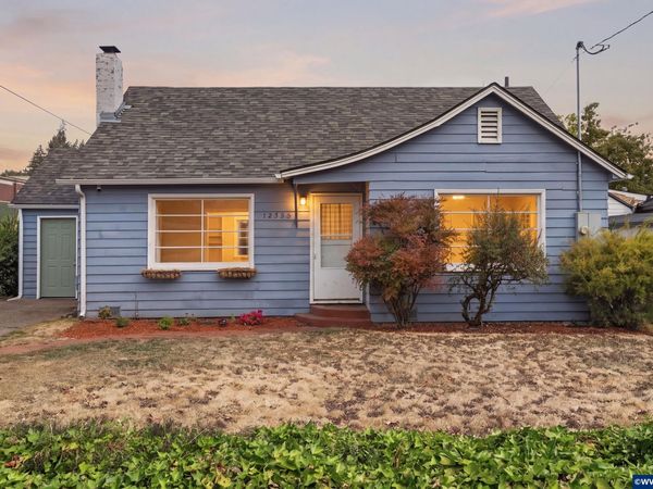 1235 Vista Av SE, Salem, OR 97302