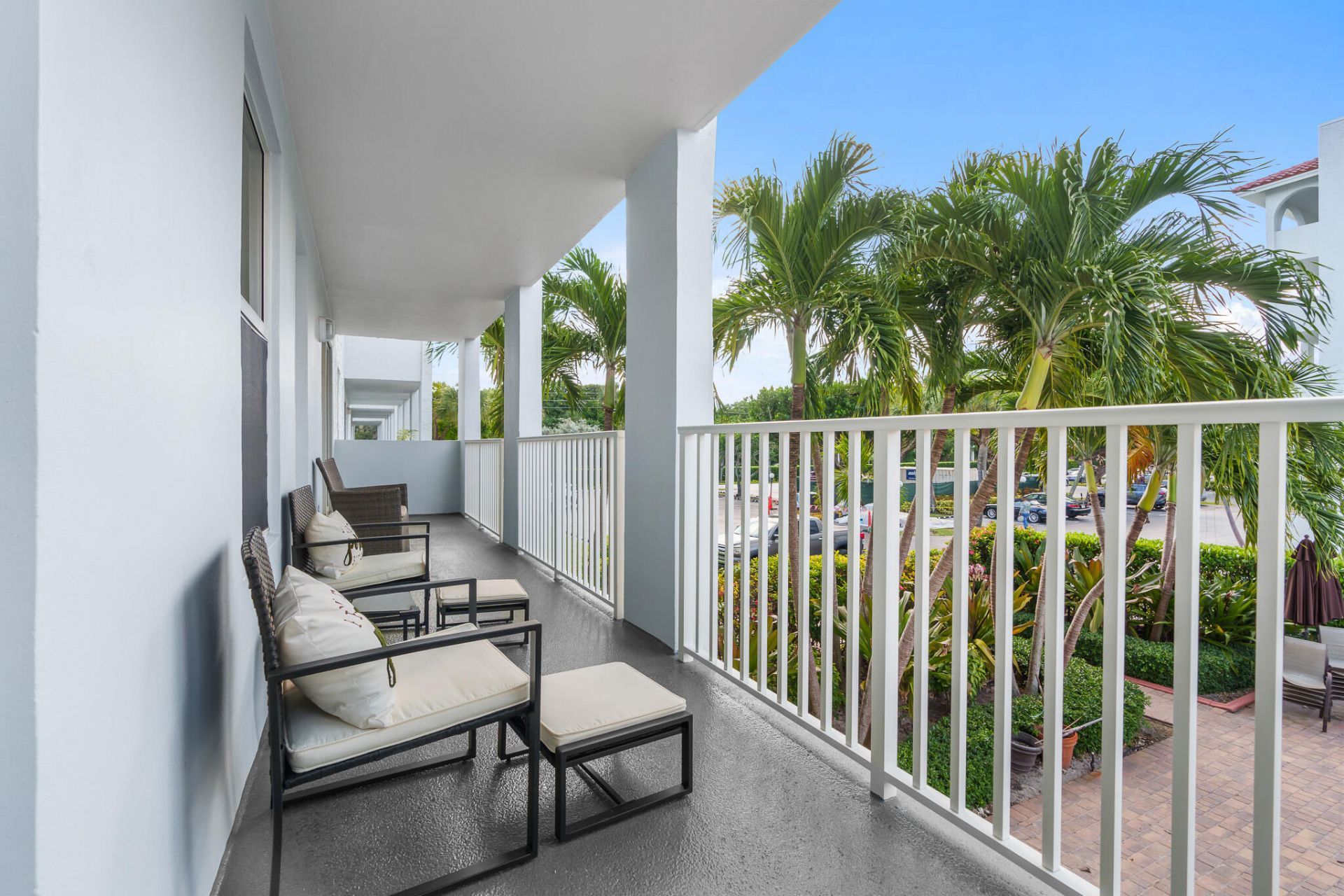 950 Ponce De Leon Road, Unit 207, Boca Raton, FL 33432 Photo