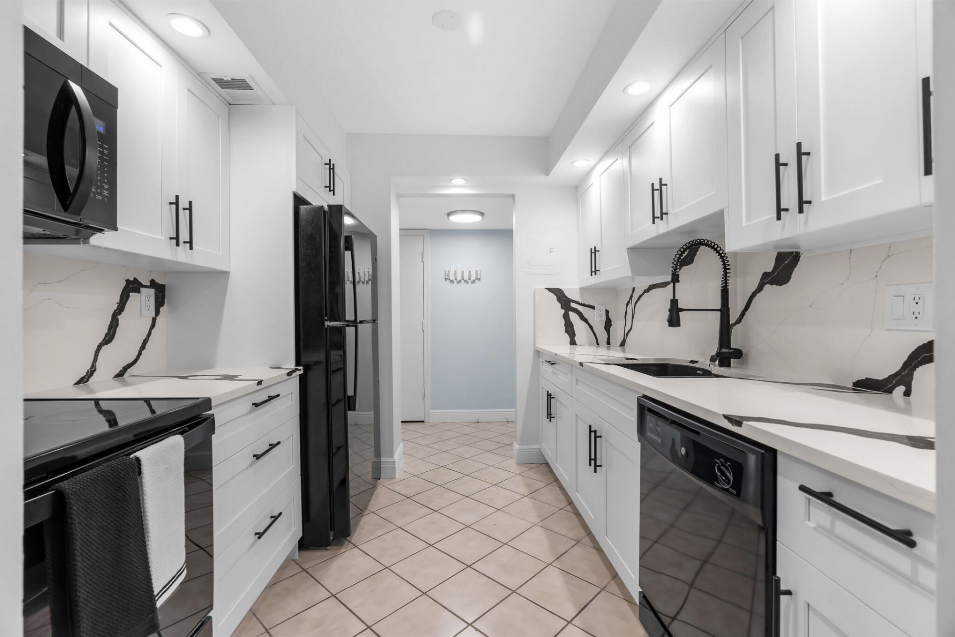 950 Ponce De Leon Road, Unit 207, Boca Raton, FL 33432 Photo