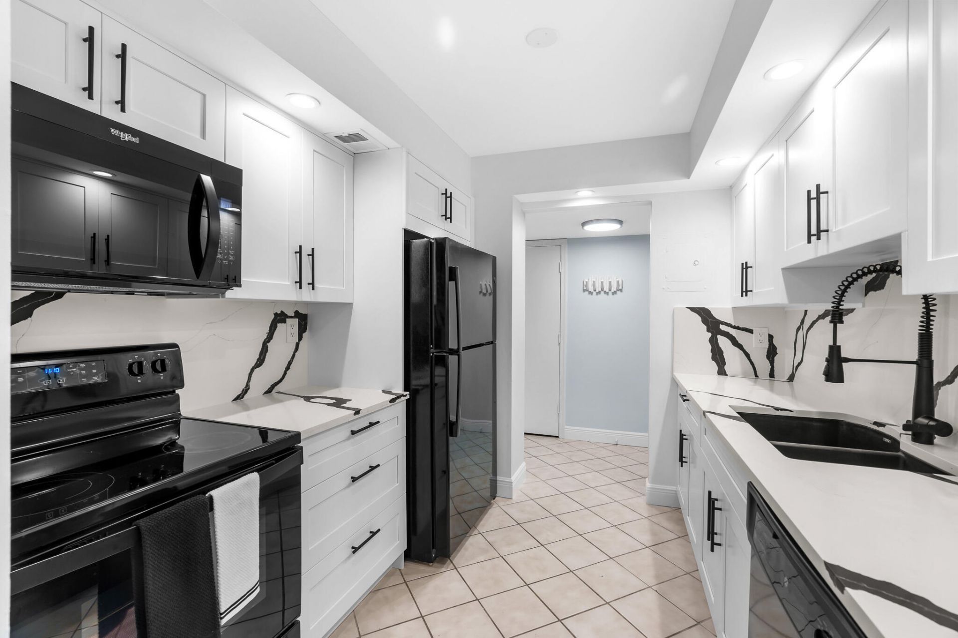 950 Ponce De Leon Road, Unit 207, Boca Raton, FL 33432 Photo