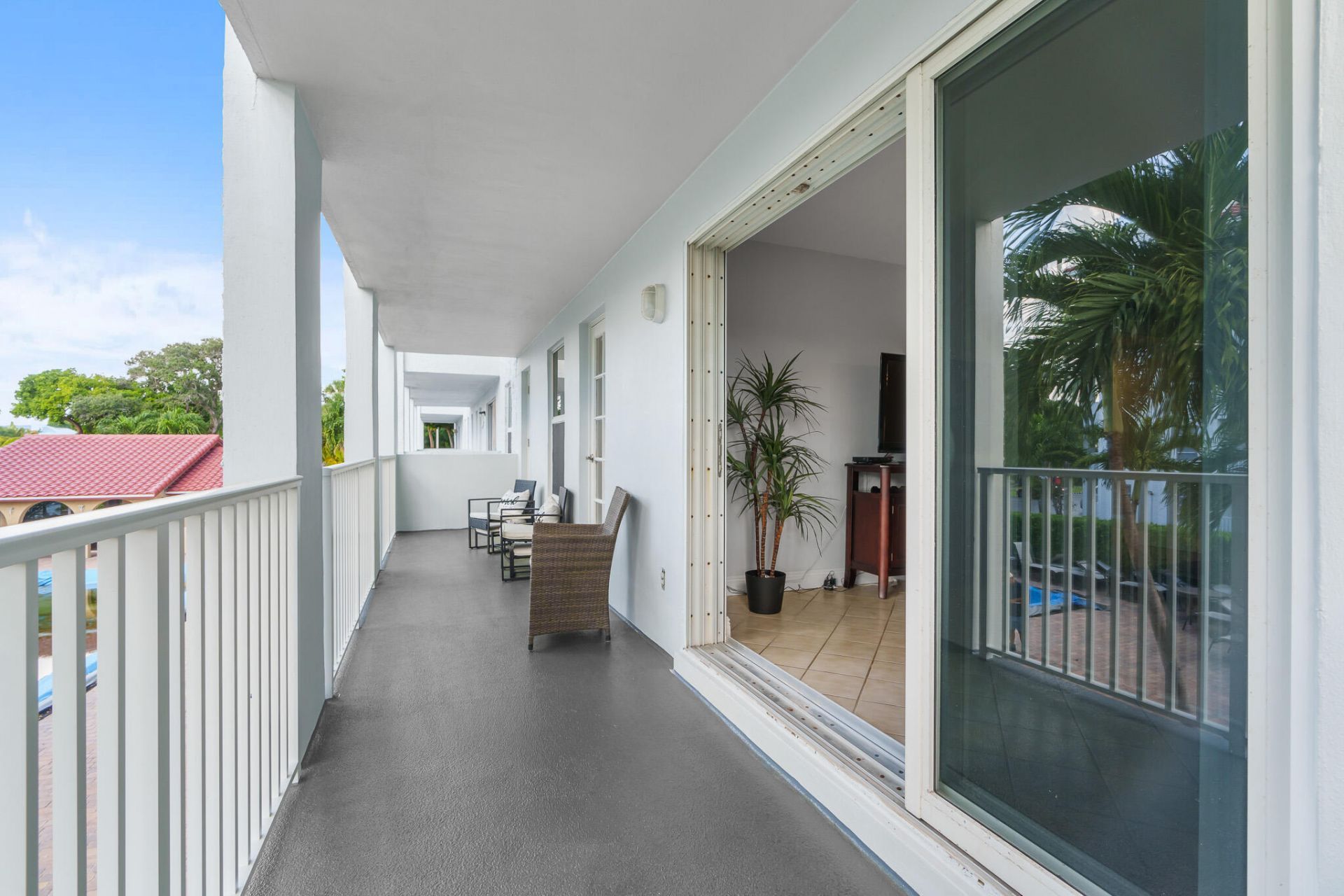 950 Ponce De Leon Road, Unit 207, Boca Raton, FL 33432 Photo