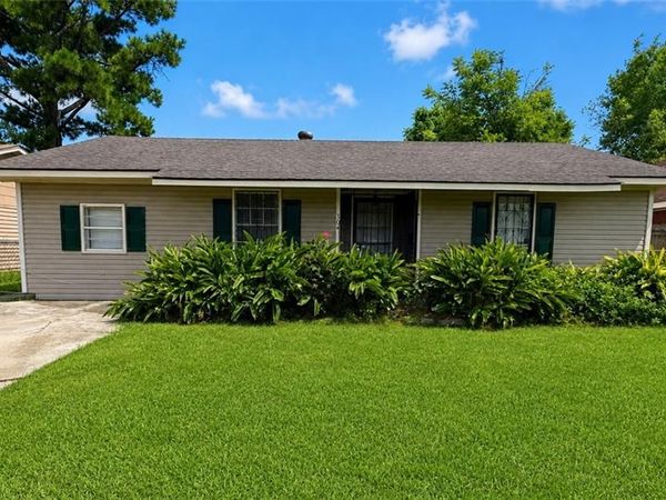 304 BUTLER Drive , Westwego, LA 70094