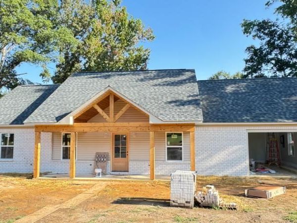 526 Bob White St., Pontotoc, MS 38863