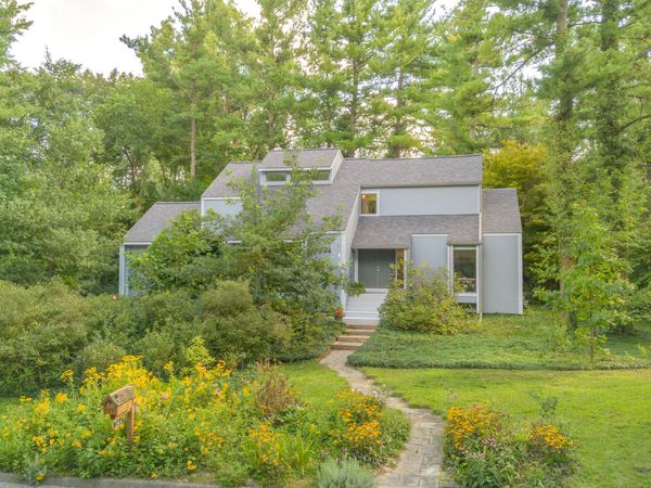344 Rock Creek Court, Ann Arbor, MI 48104