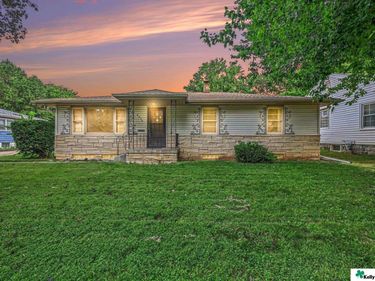 6030 Lafayette Avenue, Omaha, NE 68132