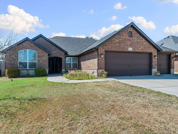 1912 SW Cypress Street , Bentonville, AR 72713