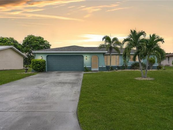 1810 SE 16th ST , CAPE CORAL, FL 33990