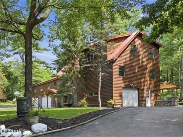 31 Favorito Road, Round Top, NY 12473