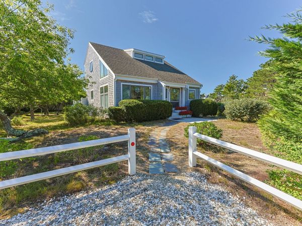 10 Windigo Ln, Truro, MA 02652