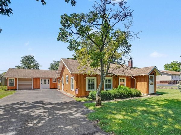 56672 S Main Street, Mattawan, MI 49071