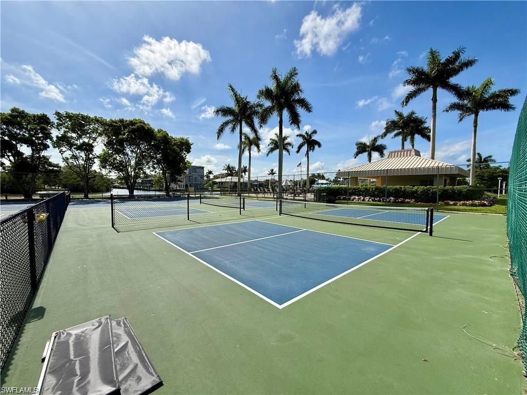 11118 Gulf Shore Dr , Unit A204, Naples, FL 34108 Photo